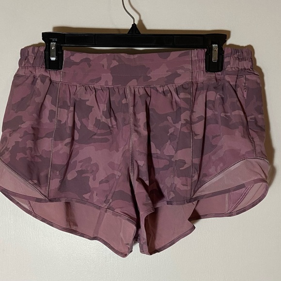 EUC lululemon athletica Pink Camo Athletic Shorts - Picture 4 of 8